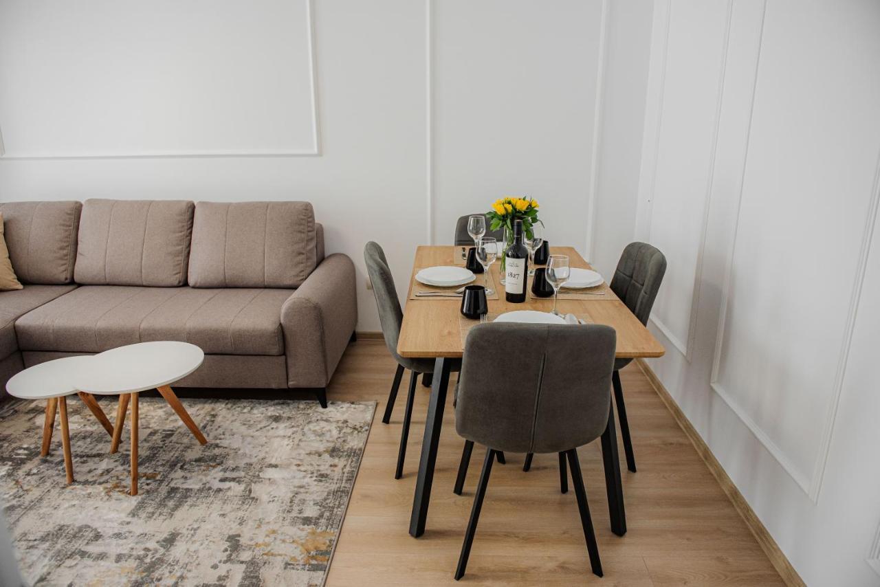 Modern Apartment In Тимишоара Экстерьер фото