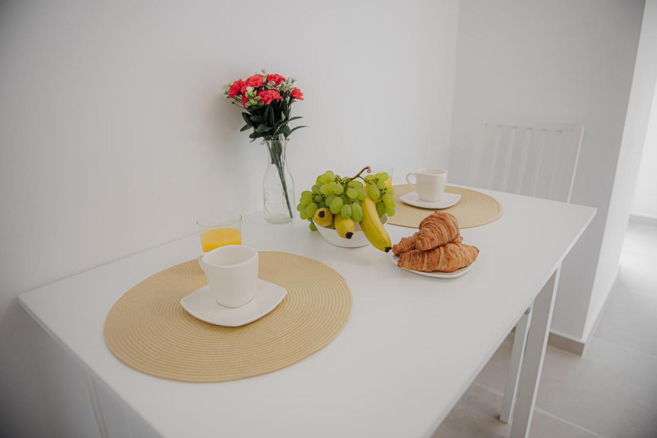 Modern Apartment In Тимишоара Экстерьер фото