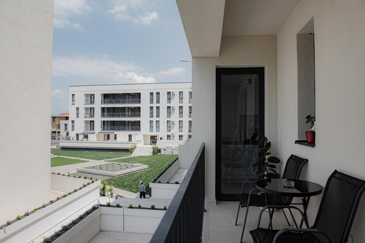 Modern Apartment In Тимишоара Экстерьер фото