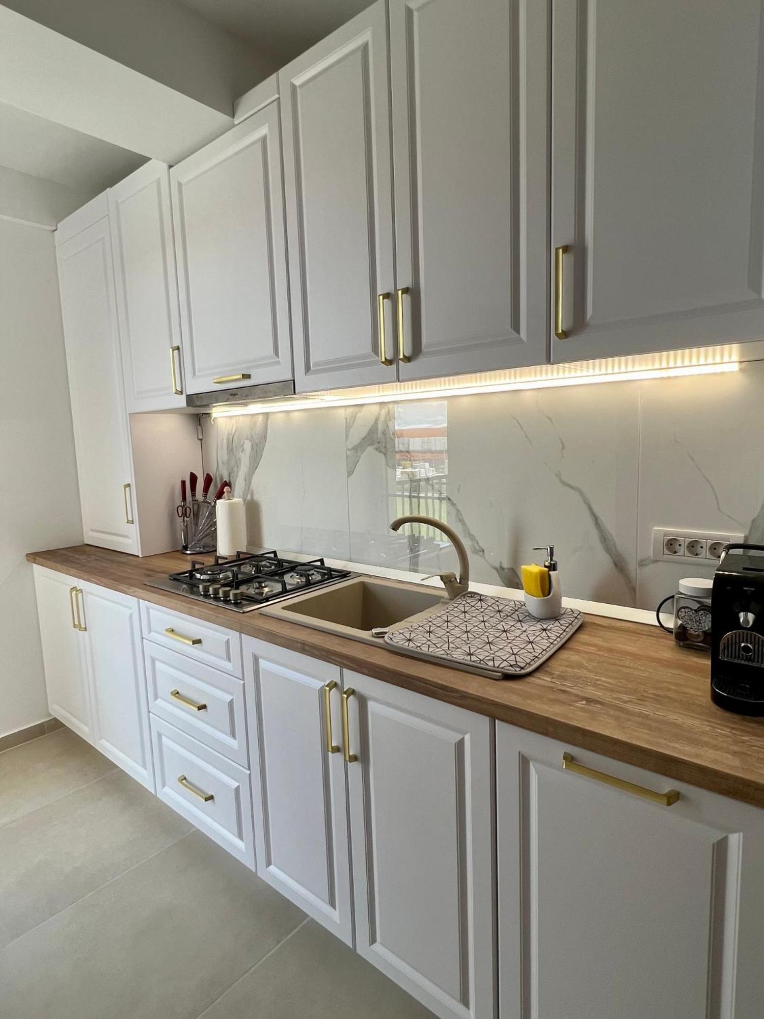 Modern Apartment In Тимишоара Экстерьер фото